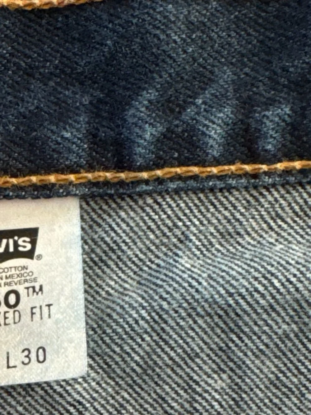 Levis 550 42x30 Dark Wash Relaxed Fit Jeans EUC!